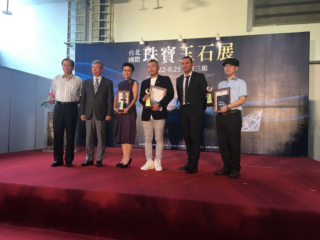 David Lehmann with the winners of the TCJDA jewlry contest in Taipei 2017